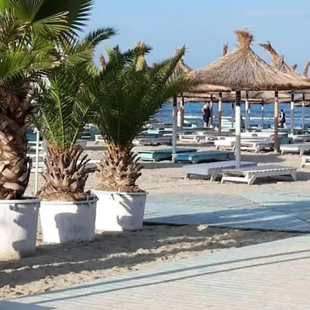 Luxury Seaview 2 Bedrooms Alezzy Apartment *