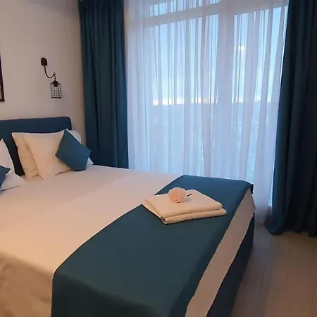 Apartment Luxury Seaview 2 Bedrooms Alezzy